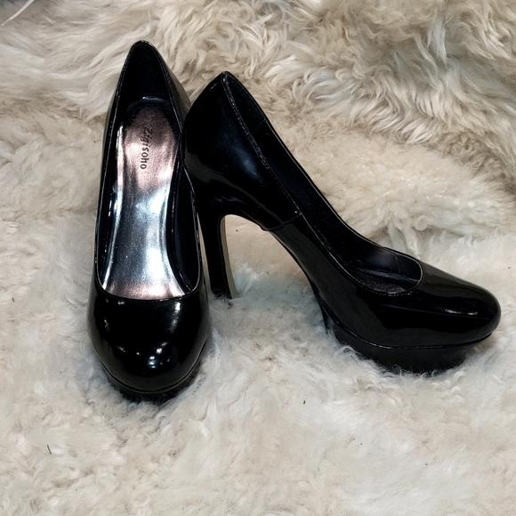 Zigi Soho Platform Heels - Picture 3 of 5